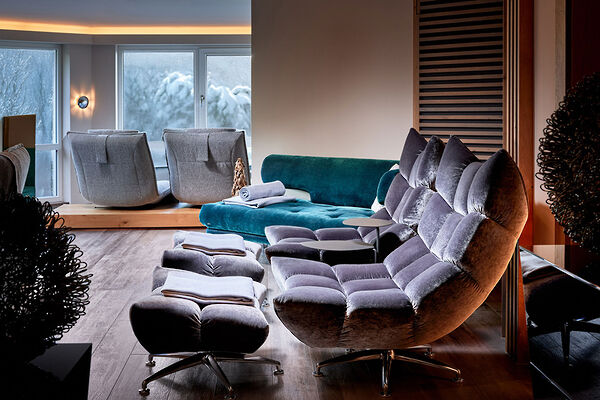 Relax-Liegen im Ruheraum, Wellnesshotel Jagdhof